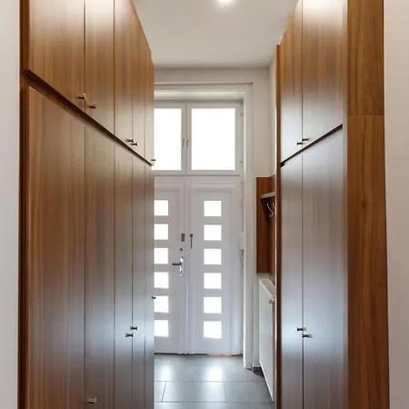 In The Jewish Quarter With Free Parking Apartment