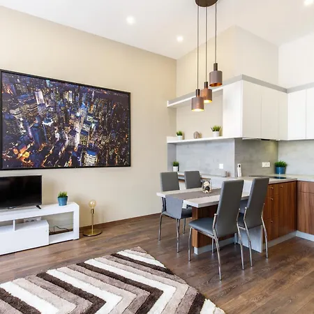 In The Jewish Quarter With Free Parking Apartment Budapest