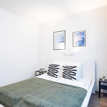 - Terrace - Modern Apartment *