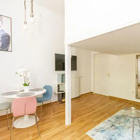 Apartment Kazinczy Gem 7th District Haven By Nw *