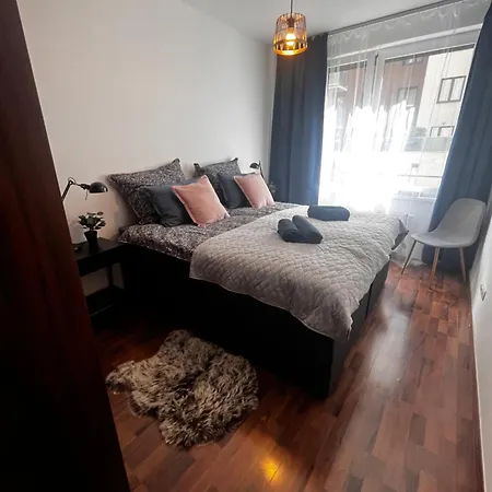 Corvin Gold City Garden Apartment