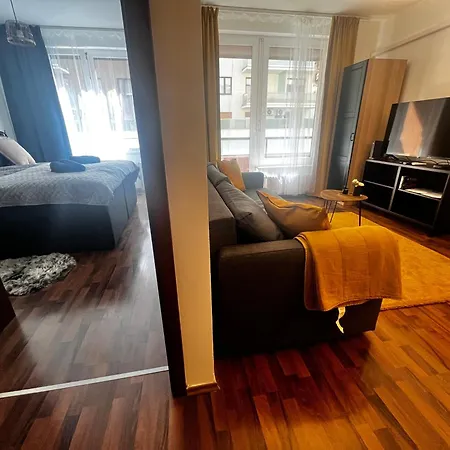 Apartment Corvin Gold City Garden