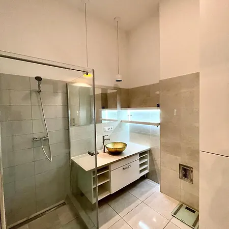 Apartman Daisy In The Inner City *