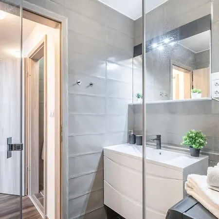 Balcony - Easy Parking - Comfy Apartman Budapest