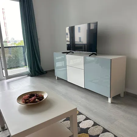 Apartament Modern Riverside With A Balcony And Garage *
