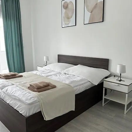 Apartament Modern Riverside With A Balcony And Garage