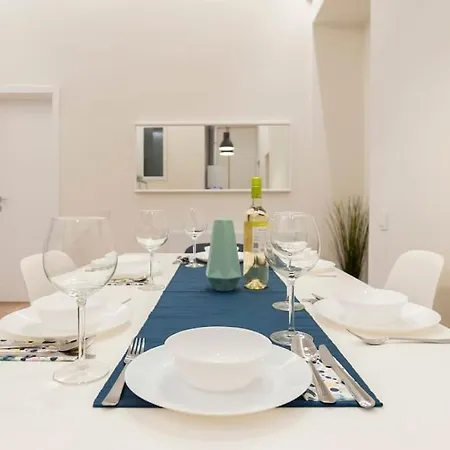 Luxury New-3bdr 3bth Sauna!city Center Appartamento *