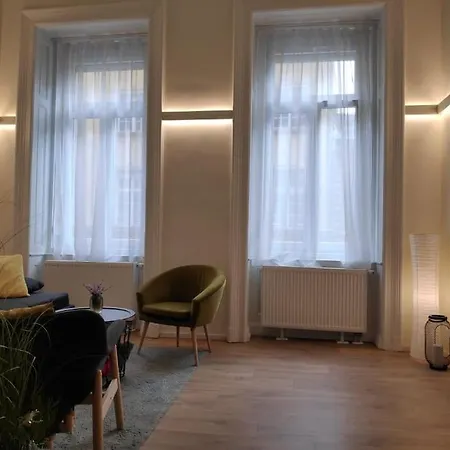 Luxury New-3bdr 3bth Sauna!city Center Appartamento