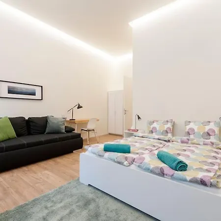 Appartamento Luxury New-3bdr 3bth Sauna!city Center