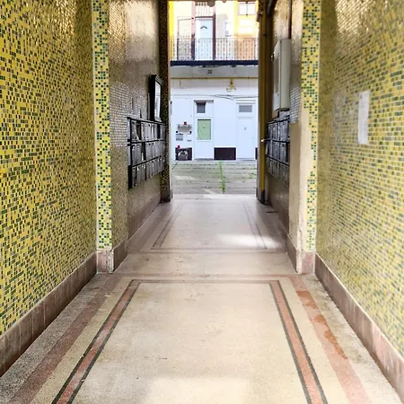 Apartman 2 Separate Bedrooms And Living Fully Equipped With Ac