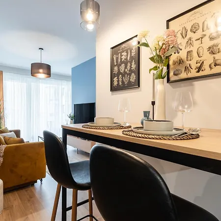 Blooming With Free Underground Parking Appartement *