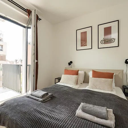 Brand New Modern Apartment-2 Rooms-balcony-garage Apartment