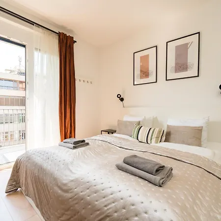 Apartment Brand New Modern Apartment-2 Rooms-balcony-garage *