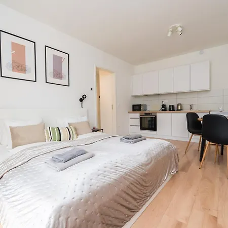 Brand New Modern Apartment-2 Rooms-balcony-garage Apartment