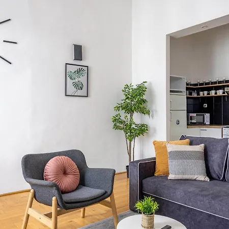 Appartamento Super Cozy On The St. Stephen Road Budapest