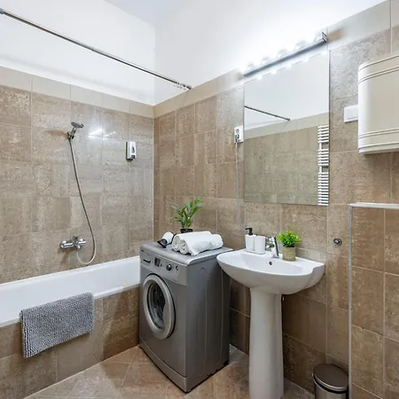 Deluxe Gozsdu Court Apartman