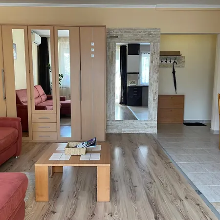 Apartment Calm Island Near The Danube - Free Parking Budapest