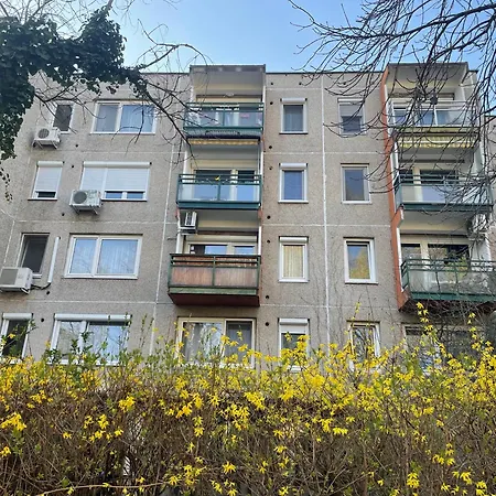 Calm Island Near The Danube - Free Parking Apartment *