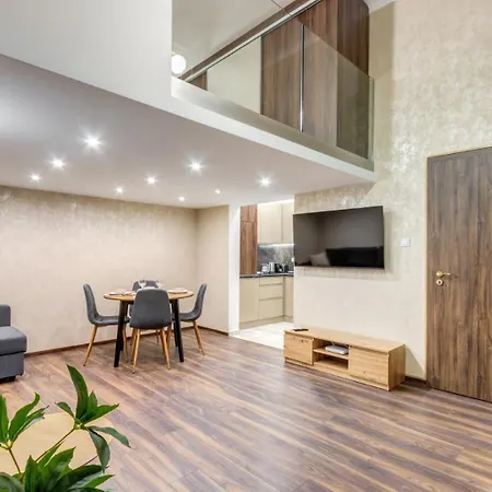 Mega - Elegance - No Deposit Needed Apartment