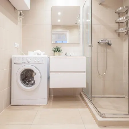 Apartment Beautiful At Basilca 1-2