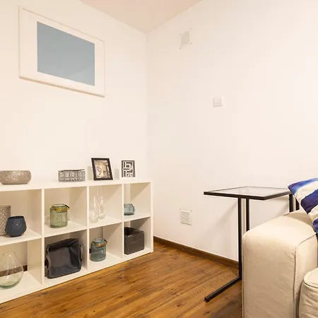 Beautiful At Basilca 1-2 Apartment