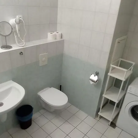 Akacfa Apartman *