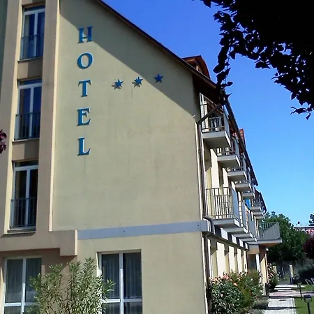 Hotel Luna 3*