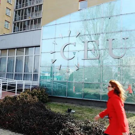Otel Ceu Konferencia Koezpont Budapeşte
