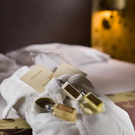 Hotel Opera Garden & 4*