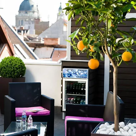Hotel Opera Garden & 4*