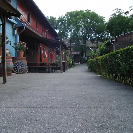 Williams Village Bowling & Country Club Boedapest