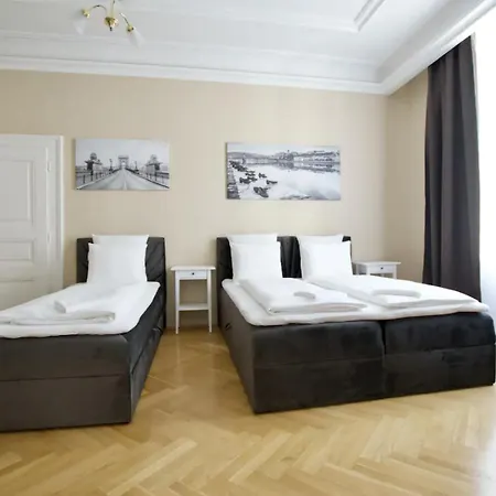 Apartment Premium By Hi5 - Ferenciek Tere - 3 Bdr Budapest
