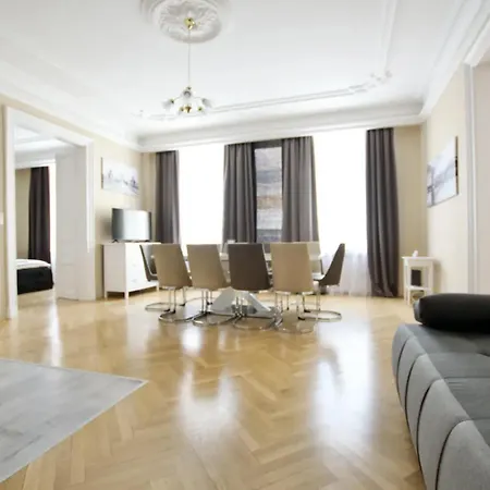 Apartment Premium By Hi5 - Ferenciek Tere - 3 Bdr
