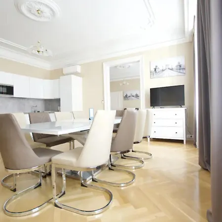 Apartment Premium By Hi5 - Ferenciek Tere - 3 Bdr Budapest