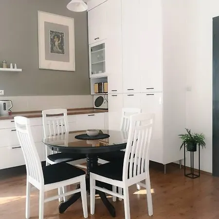 Apartment Castlehill1011- Free Parking And Ac In The Inner City
