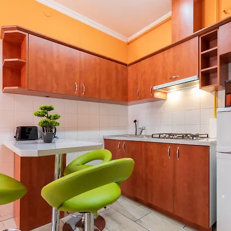 Apartman R