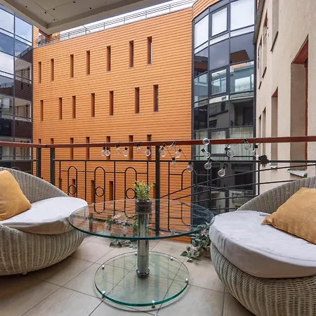 Daire Exclusive With Balcony By Prestige Homes *