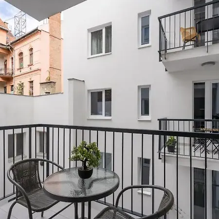 Apartment Black Rose Budapest