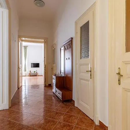Apartment Maximilian *