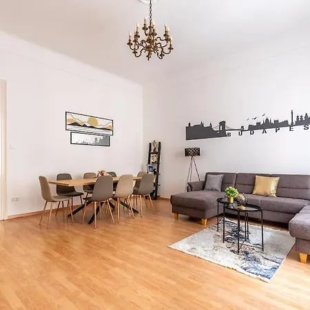 Apartment Maximilian *