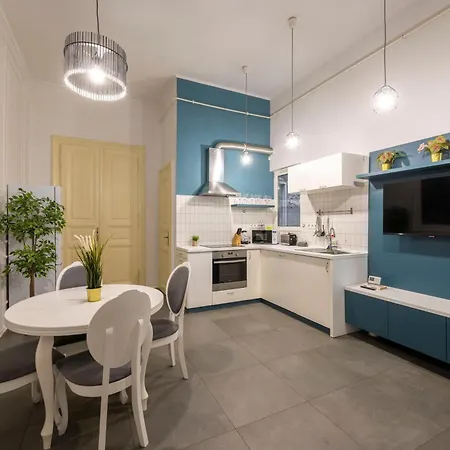 Apartment Majestic On The Joseph Boulevard Budapest