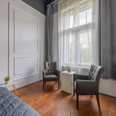 Apartment Majestic On The Joseph Boulevard