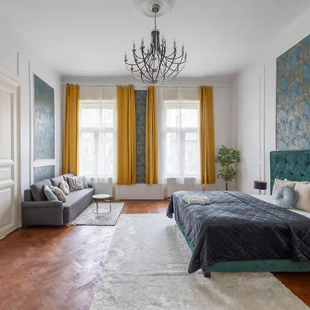 Apartment Majestic On The Joseph Boulevard