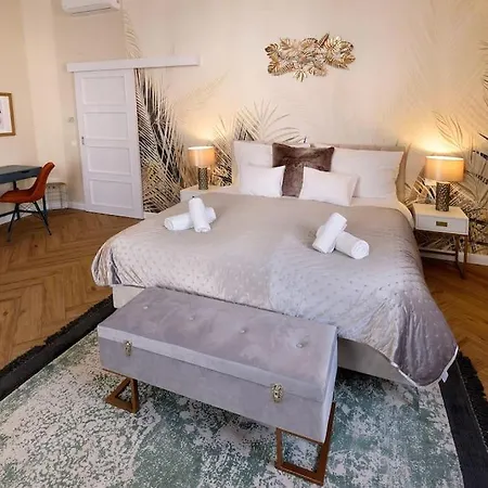 Orangehomes Urban Elegance