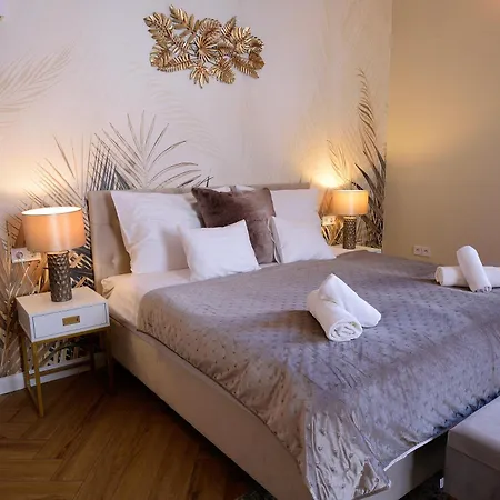 Apartment Orangehomes Urban Elegance