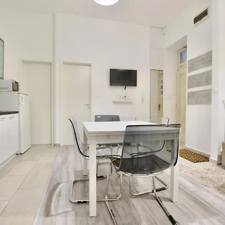 Apartamento Standard By Hi5- Csengery Street