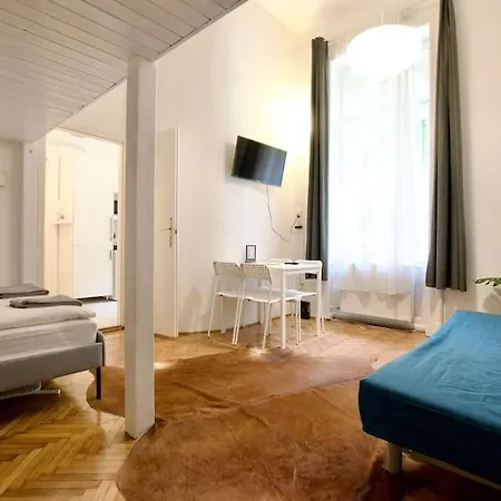 Apartment Standard By Hi5 - St. King Street 6.