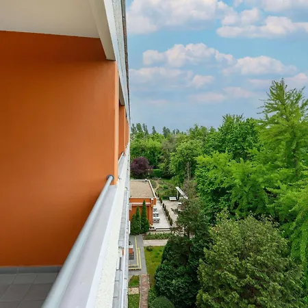 Ibis Citysouth 3*