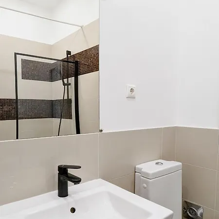 Pedestrian Apartment, The Location Apartment