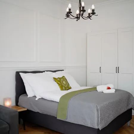 Pedestrian Apartment, The Location Apartment Budapest
